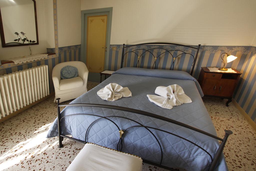 Bed&Breakfast 1912 Bed and Breakfast Fermo Habitación foto